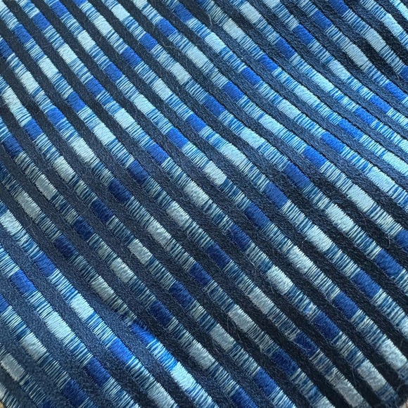 Charvet Silk Blue Striped Men's Tie - Picture 2 of 9